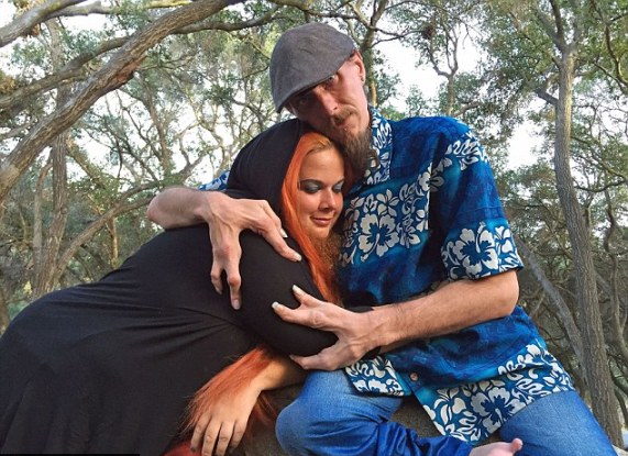 bearded-lady-and-the-lobster-boy-6