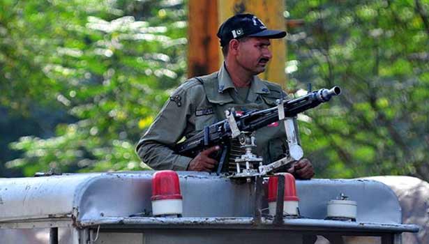 201611010403047705_armed-men-attack-school-in-bahawalnagar-pakistan_secvpf