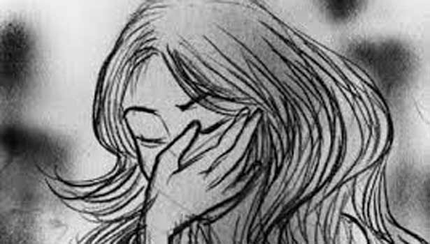 201611201657529556_delhi-running-train-girl-torture-police-caught_secvpf