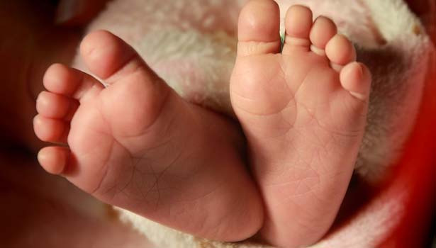 201611231113588539_12-year-old-girl-gives-birth-in-italy_secvpf