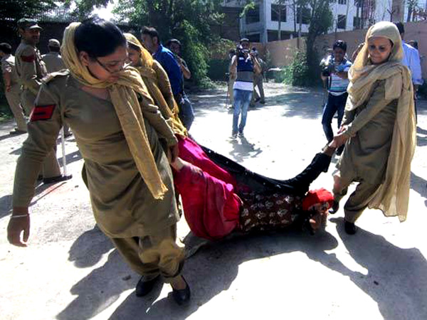 article_1477558164-2