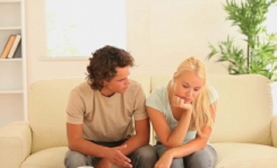 couple_sad_003-w245