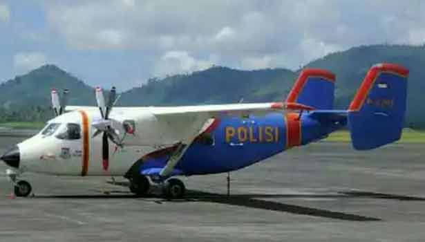 201612031703134951_plane-with-16-people-on-board-loses-contact-in-indonesia_secvpf