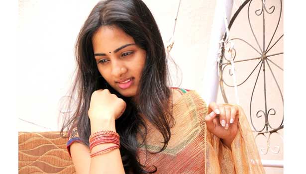 201612101448518601_actress-srushti-dange-talks-about-her-upcoming-movies_secvpf