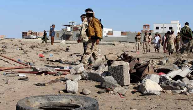 201612190054407495_blast-kills-at-least-52-outside-yemen-military-camp_secvpf