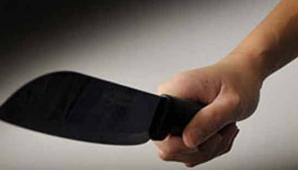 201612291242417298_chengalpattu-near-admk-member-murder-attempt_secvpf