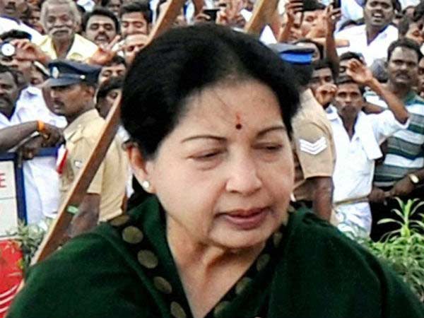 jayalalitha83542-600-06-1480964281