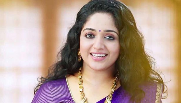 201701050941599348_kavya-madhavan-left-the-cinema_secvpf