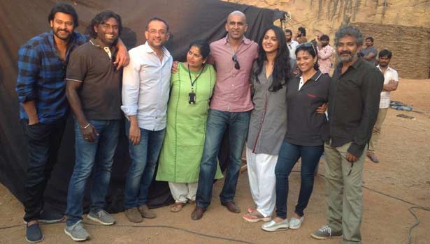 201701071344465488_one-year-of-baahubali-shoot-ends_secvpf