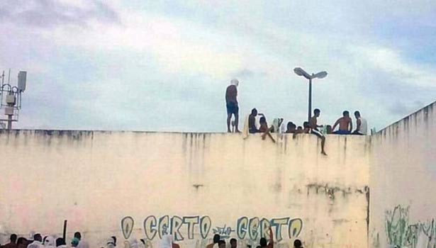 201701151121426492_Fighting-in-Brazil-prison-leaves-at-least-10-dead_SECVPF