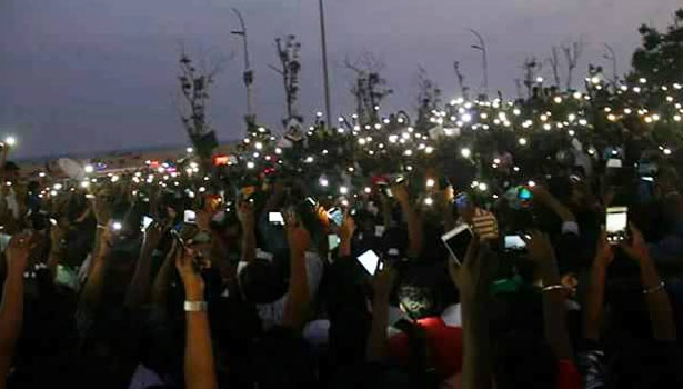 201701172238530282_Protest-will-continue-through-night-students-youngsters_SECVPF