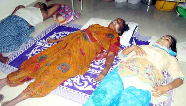 201702041904304968_bank-woman-officer-including-3-person-suicide-why_SECVPF