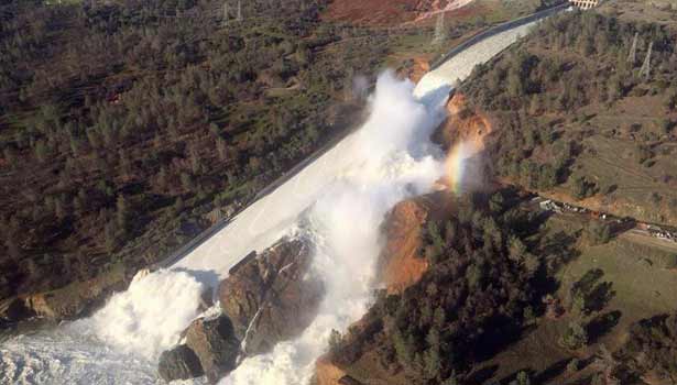 201702131642361331_Californias-crumbling-Oroville-dam-spillway-urgent_SECVPF