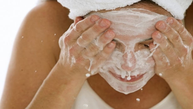 201702181120334683_dry-skin-control-milk_SECVPF