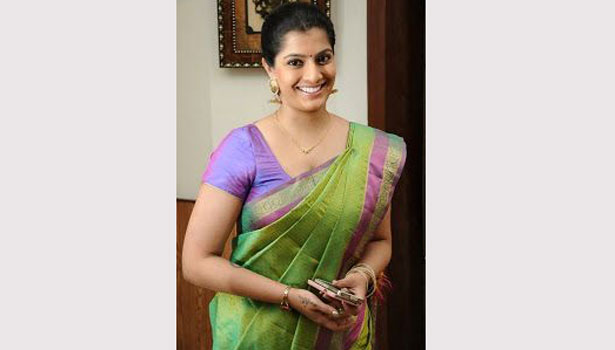 201702201944112074_teach-the-men-to-be-better-people-says-Varalaxmi-Sarathkumar_SECVPF