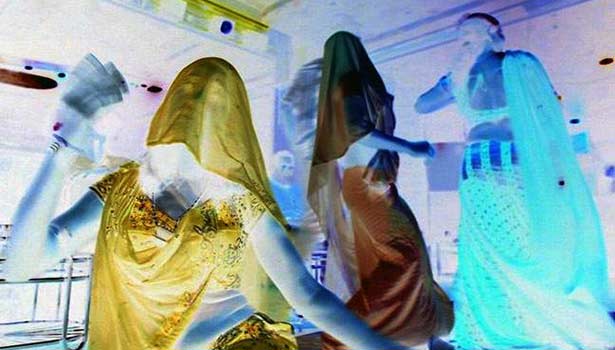 201702281102515909_Bar-dancers-case-against-Maharashtra-govt-law_SECVPF