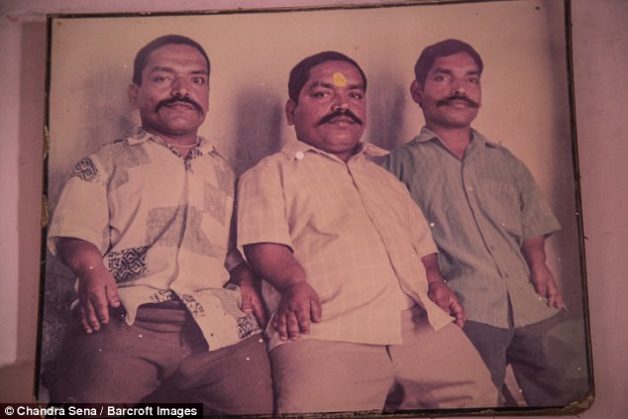 3CA8030200000578-0-image-a-16_1485772571935