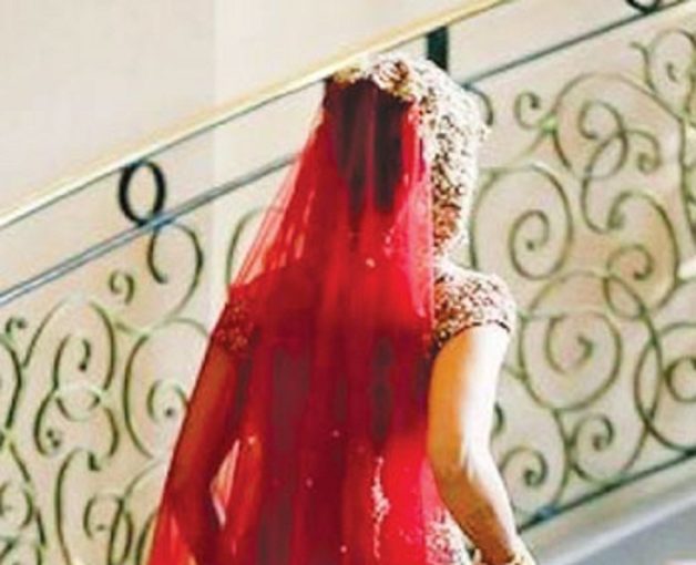 desi-weddingengagement-outfits