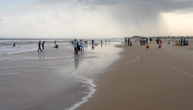 201703191811104620_auroville-beach-girl-student-try-molestation-6-people-caught_SECVPF