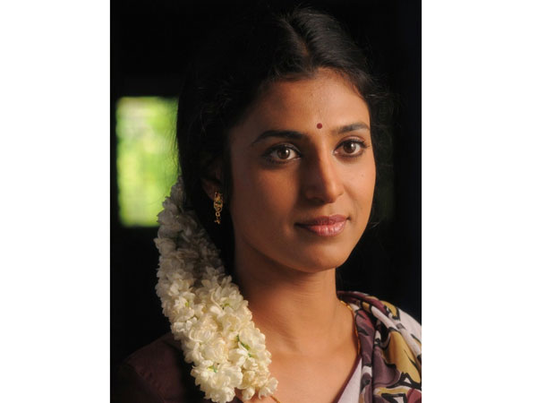 31-1446292302-actress-kasthuri-1s-600