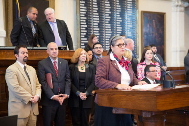 Jessica-Farrar-addresses-the-Texas-Legislative-Session