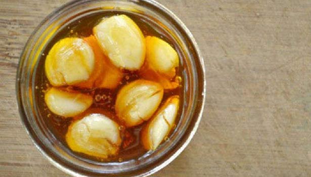201704051441377237_Garlic-soaked-in-honey-benefits_SECVPF