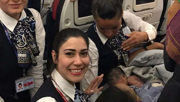 201704101704529727_Turkish-Airlines-Crew-Help-Woman-Deliver-Baby_SECVPF