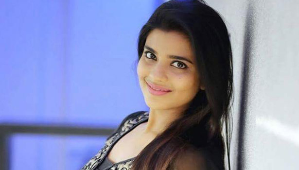 201704261451557312_My-dream-of-act-with-dhanush-comes-true-says-Aishwarya_SECVPF