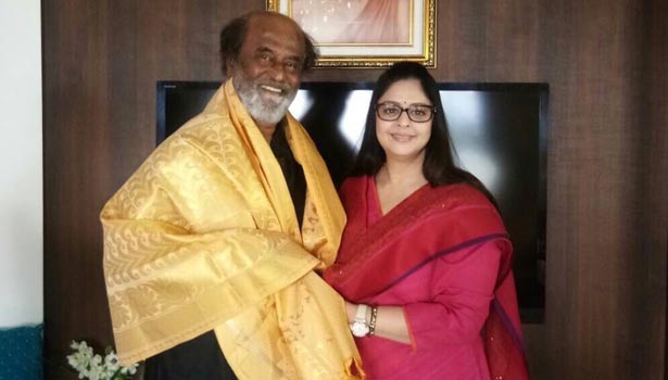 201705071339225992_Nagma-meets-Rajinikanth_SECVPF