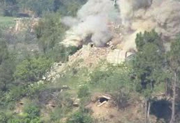 201705081435452181_Indian-Army-destroys-Pakistani-bunkers-at-LoC-with-anti-tank_SECVPF