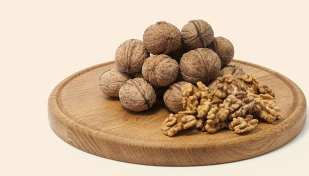 201705131342035563_men-health-problem-control-walnut_SECVPF