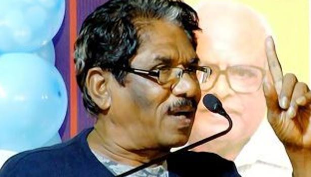 201705231600385132_Anybody-can-come-in-politics-but-tamilan-should-rule-TN-says_SECVPF