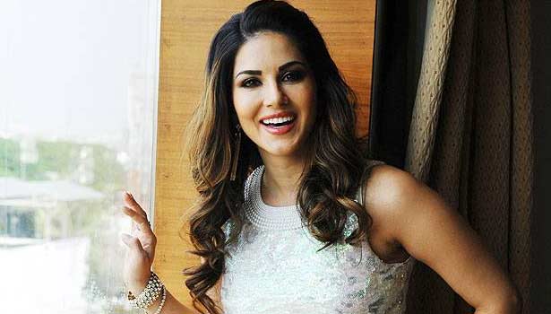 201705241439498816_Bollywood-actress-fear-to-act-with-me-says-sunny-leone_SECVPF