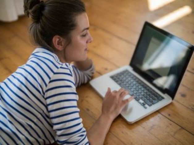 201705271912041339_women-what-they-are-most-watching-in-internet_SECVPF-400x300