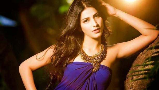 201705291846363930_Shrutihaasan-explain-getting-out-Sangamithra_SECVPF