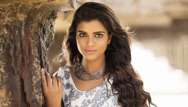 201705301425575915_Aishwaraya-Rajesh-says-character-is-more-important-than_SECVPF