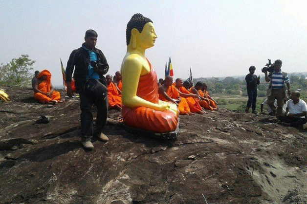 Ampara-Buddha-statue