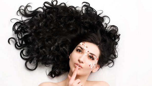 201706011358333116_attention-of-those-with-curly-hair_SECVPF