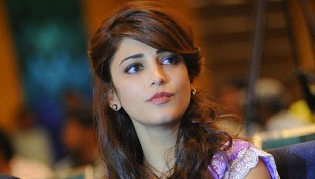 201706121655403420_Shruti-Haasan-Says-my-father-is-Superman_SECVPF