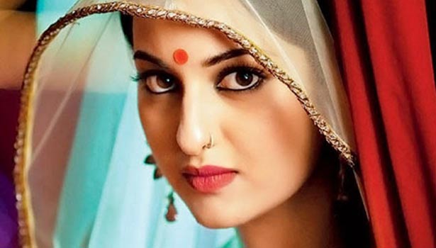 201707121010262172_girls-like-to-wear-nose-ring_SECVPF