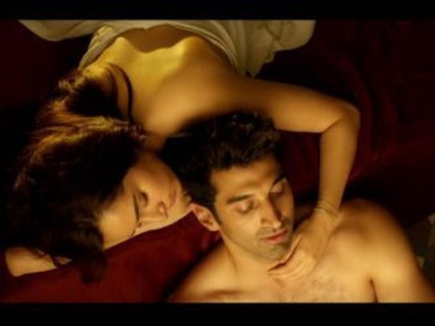 04-1499164783-s-e-x-scenes-of-shraddha-kapoor-aditya-roy-kapur-wont-be-cut-from-ok-jaanu-03-1483440045-333x250