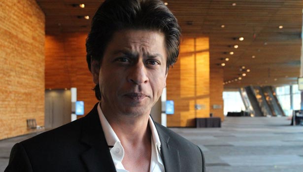 201710071510505382_Shahrukh-Khan-canteen-demolition-in-Mumbai_SECVPF