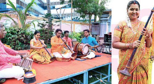 இசையில் நான் ஃப்ரீ  பேட்!!(மகளிர் பக்கம்)