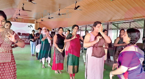 திருநங்கைகளுக்கான இலவச பரதப் பயிற்சி! (மகளிர் பக்கம்)