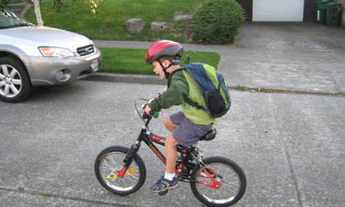 உங்கள் குழந்தை சைக்கிள் ஓட்டும்போது…!! (மருத்துவம்)