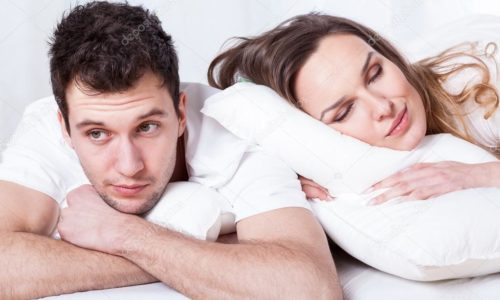 மோகத்திற்கு எதிரி முதுகுவலி!!(அவ்வப்போது கிளாமர்)